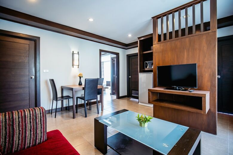 Ratana Apart Hotel At Chalong