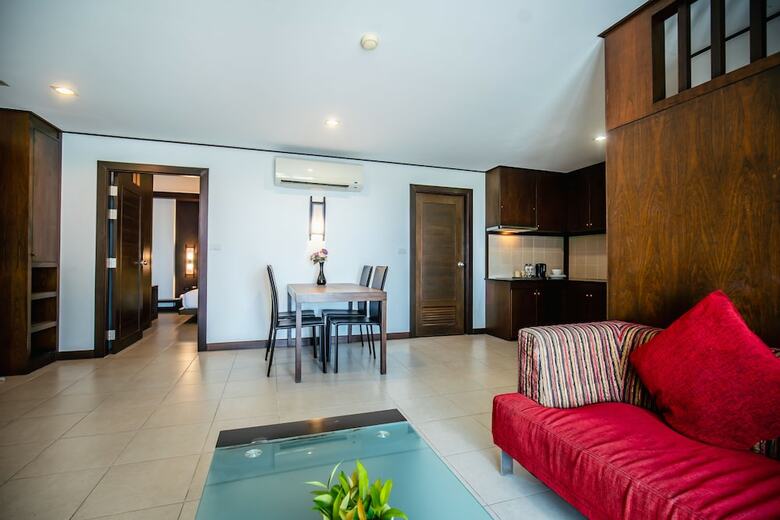 Ratana Apart Hotel At Chalong