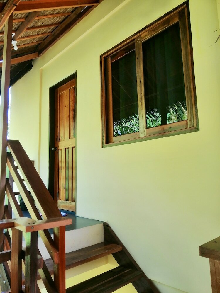 Hostal Ilakai Hostel - Adults Only