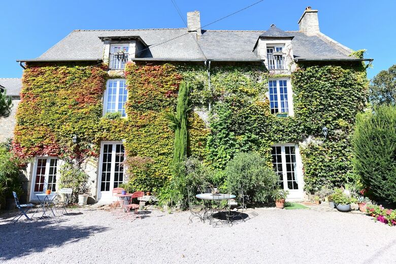 Hotel La Vall�e Du Launay