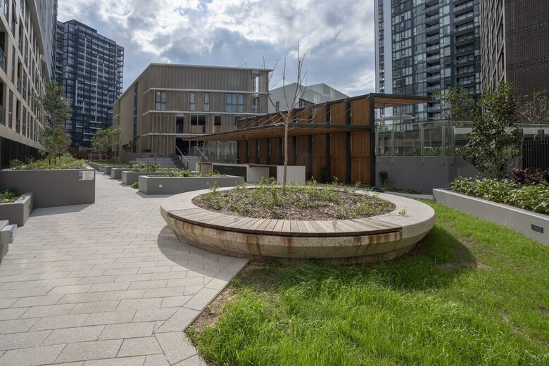 New 2 Bedroom Darling Harbor Apartment