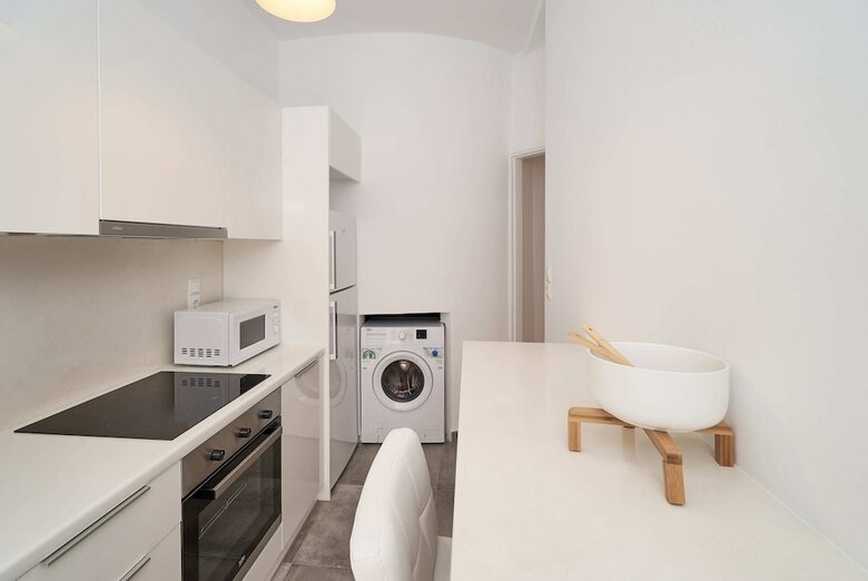 Scandinavian Breeze Apartment In Koukaki