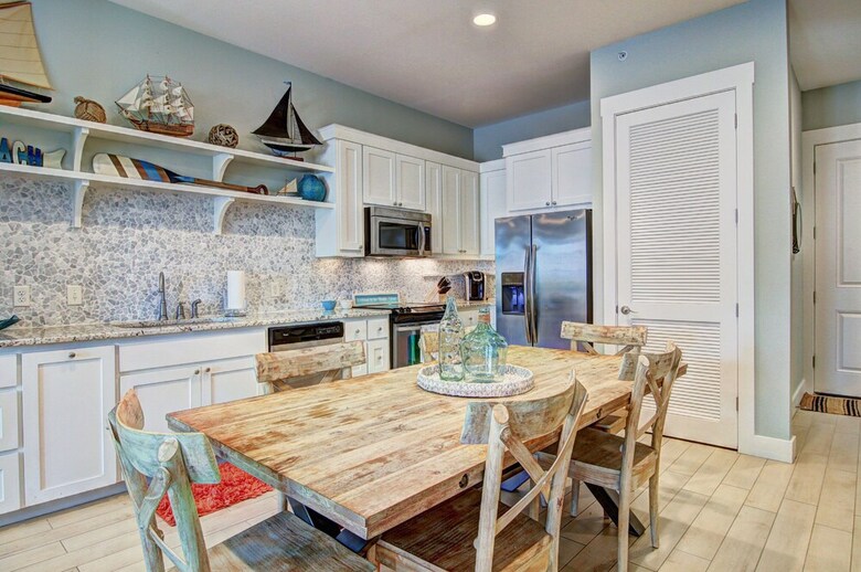 Cinnamon Shore- Coastal Access Tc 3104