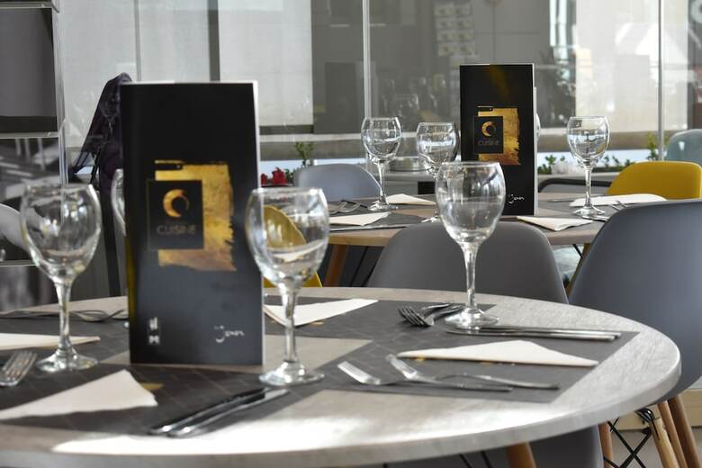 Athenian Montaza Hotel