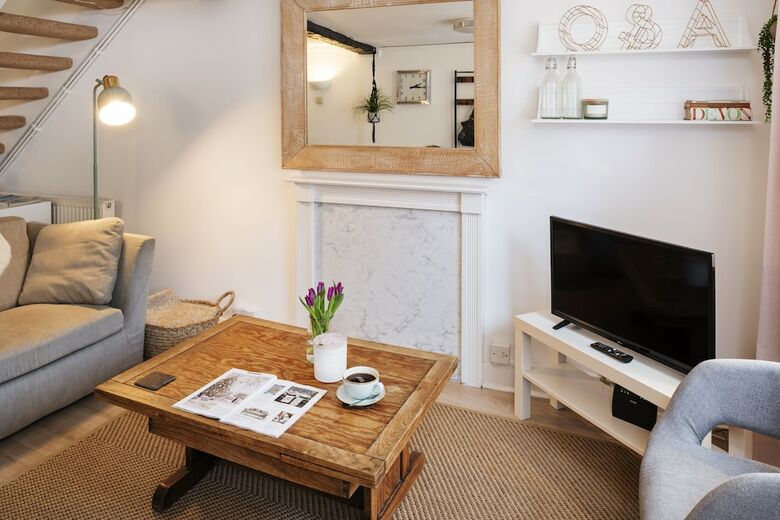 Nomi Homes - Topsham