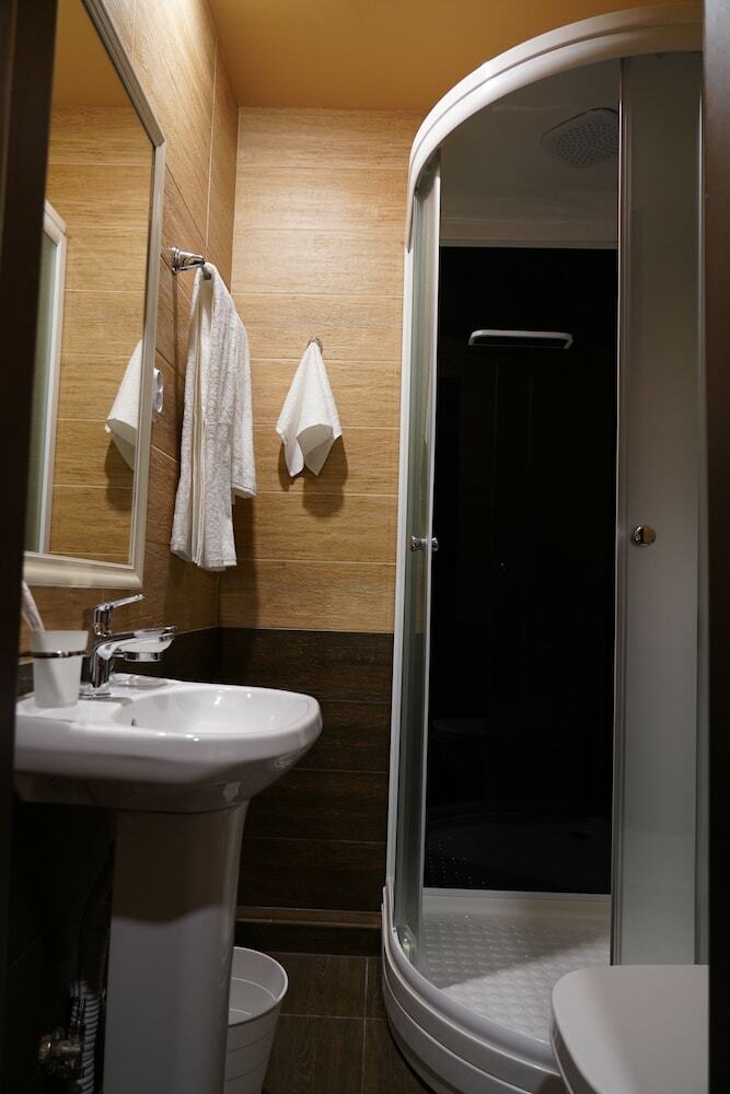 Makhall Hotel