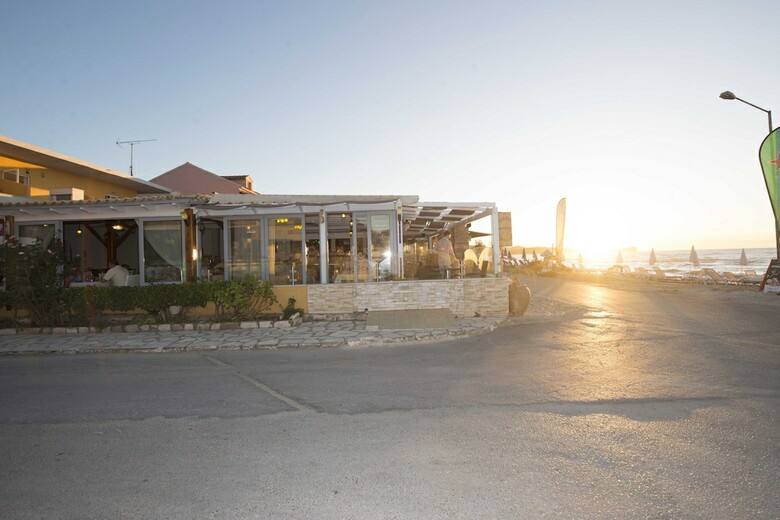 Hotel Kormoranos Beach