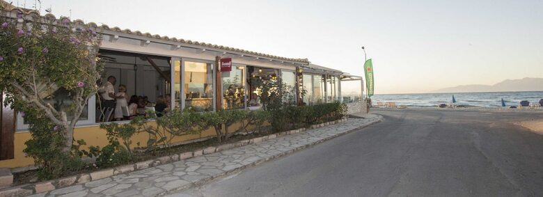 Hotel Kormoranos Beach