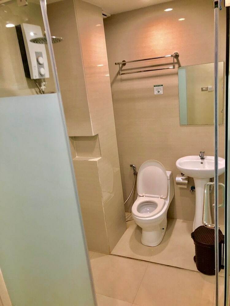 Hotel Two Seasons Executive Suites