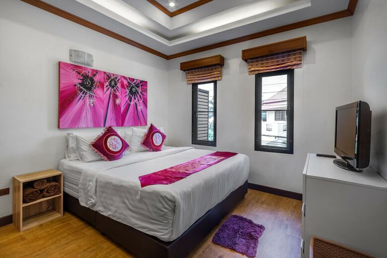 Villa Tropical Island Retreat - Bang Tao Beach, Pool, Pkg