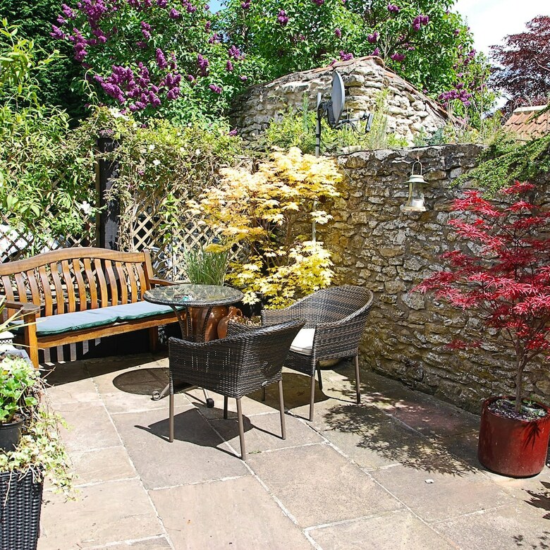 Bed & Breakfast Cawthorne House