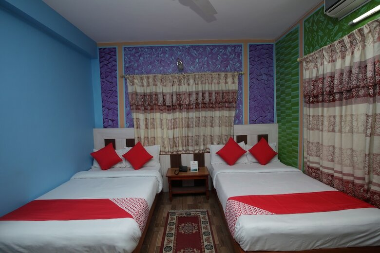 Oyo 618 Hotel Middle Point