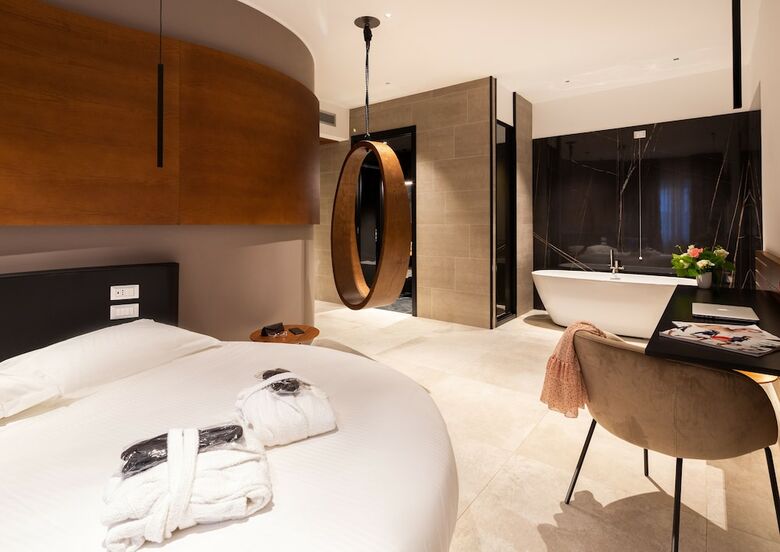 The Corner Duomo Hotel