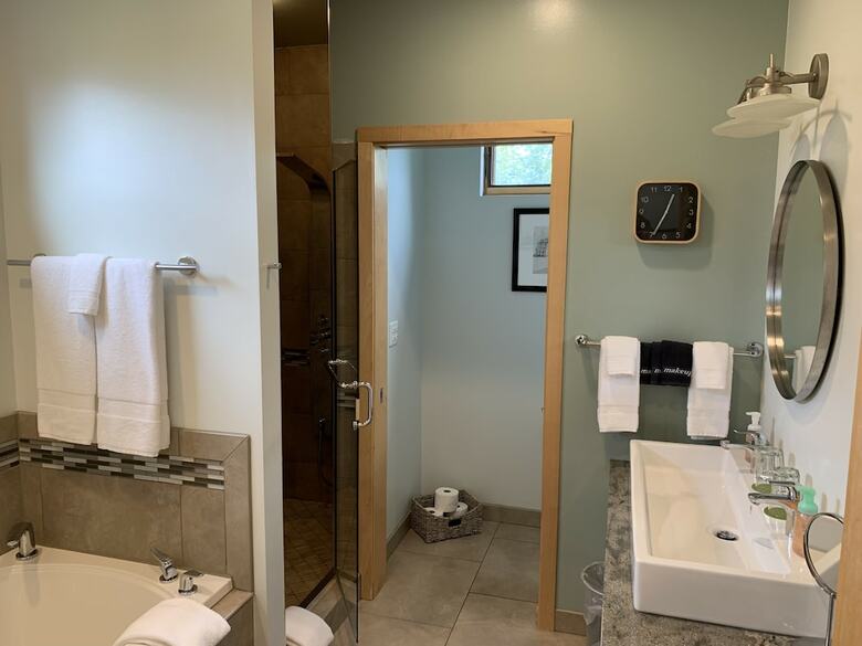 Bed & Breakfast Solglimt Lakeshore B & B