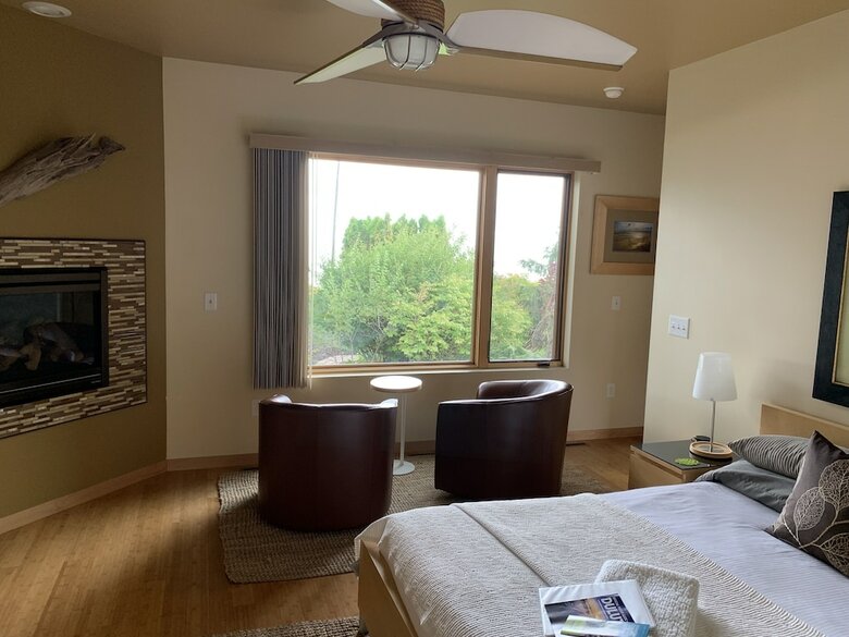 Bed & Breakfast Solglimt Lakeshore B & B