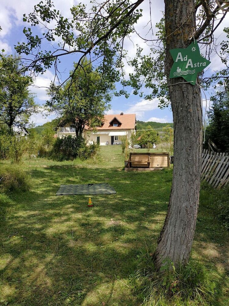 Hotel Ad Astra House