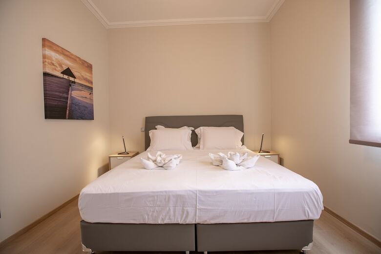 Apartamentos Luxurious 4 Bdrm 3bath Apt 1- Athens