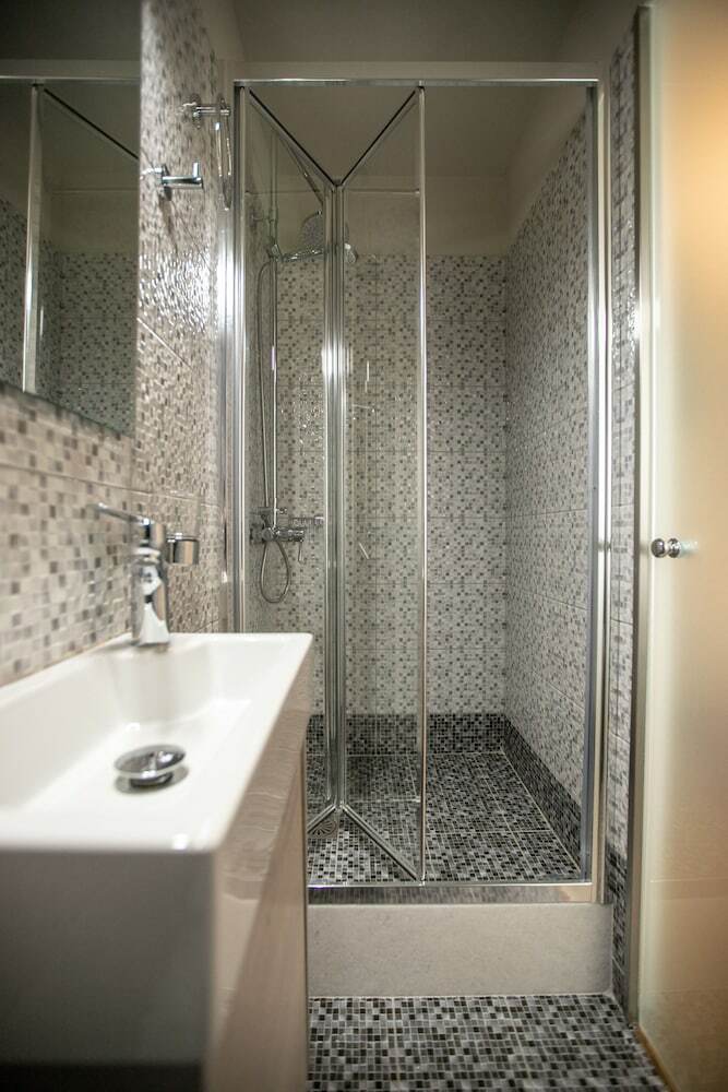 Apartamentos Luxurious 4 Bdrm 3bath Apt 1- Athens