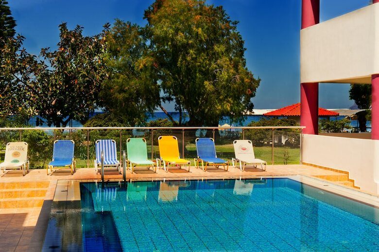 Aparthotel Thodorou Village