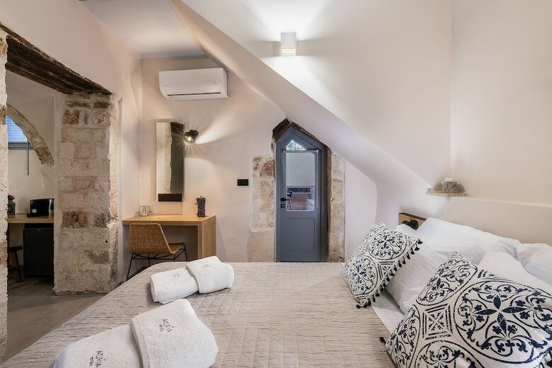 Hotel Aoria Estate Old Port