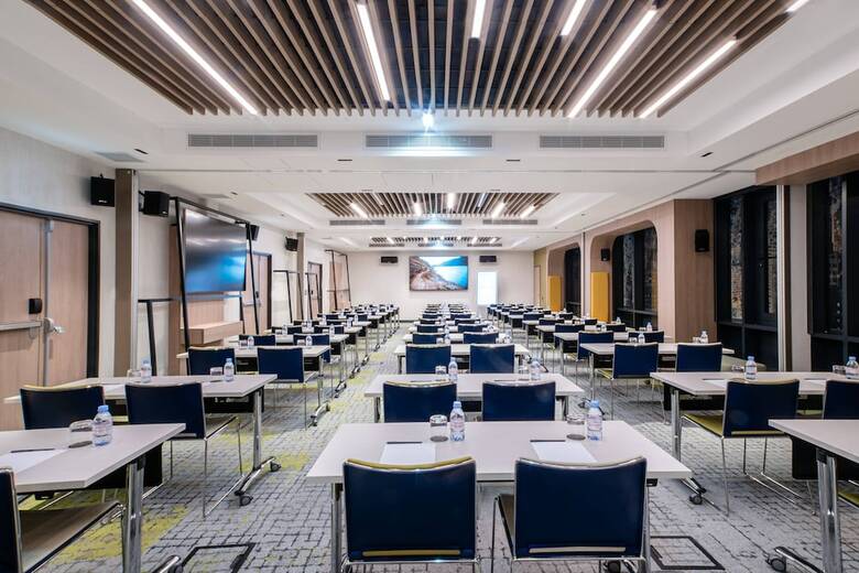 Hotel Courtyard By Marriott Paris Porte de Versailles