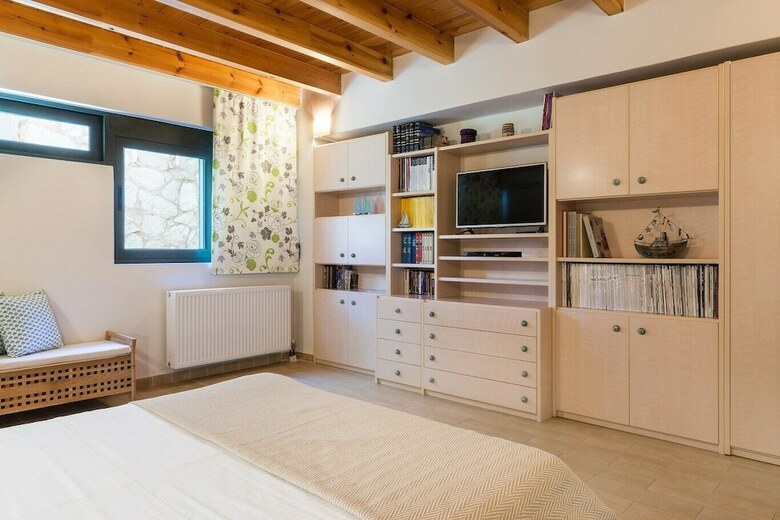 Aoria Estate Villa