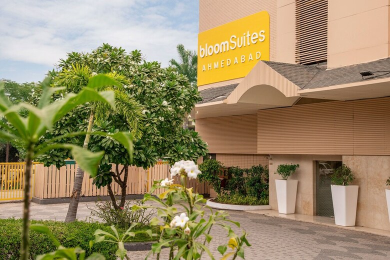 Hostal Bloomsuites | Ahmedabad