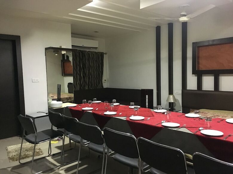 Hotel Bundelkhand Pride