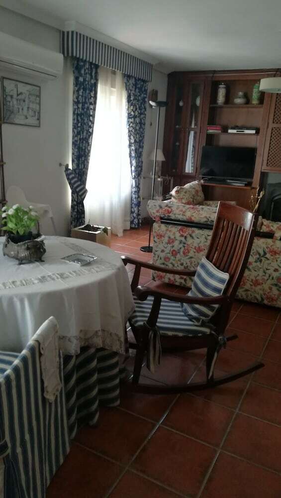 Apartamentos Casa Rural Los Casta�os