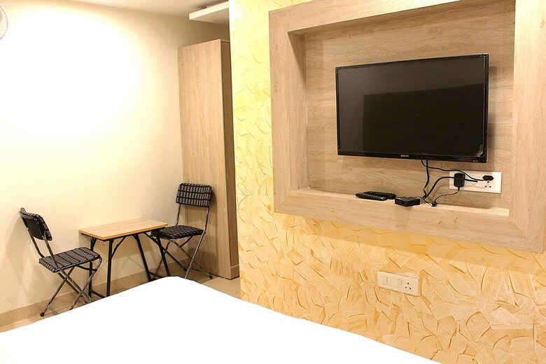 The Atlantic Airport Hotel