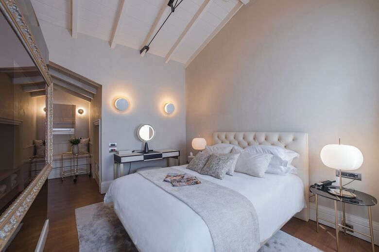 Castellano Hotel & Suites
