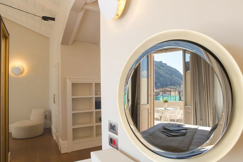 Castellano Hotel & Suites