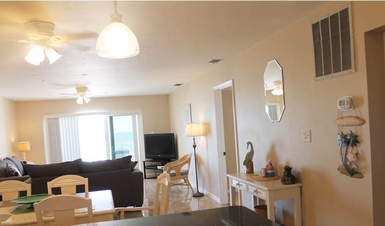 Apartamentos Sea Breeze 303