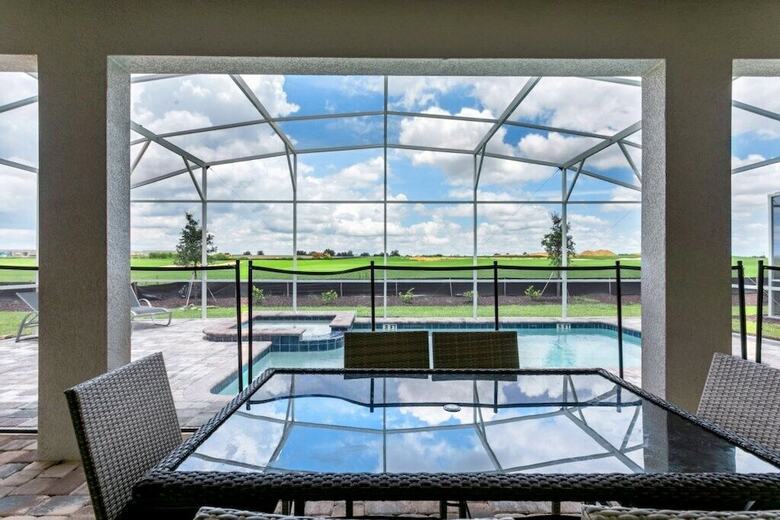 Beautiful 9bd Pool Hm, Game Champions Gate-701pbd