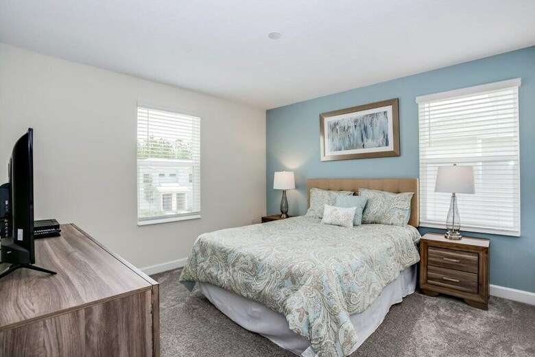 Beautiful 9bd Pool Hm, Game Champions Gate-701pbd