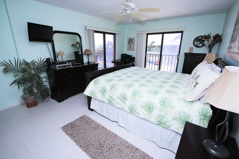 Reef Club 103