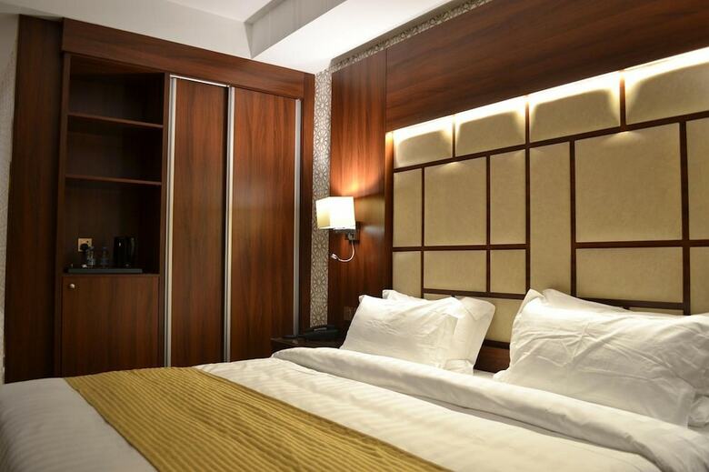 Taleen Al Hamra'a Hotel
