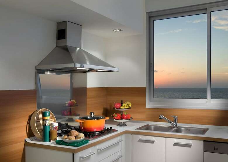 Beach Luxury Apartments And Suites