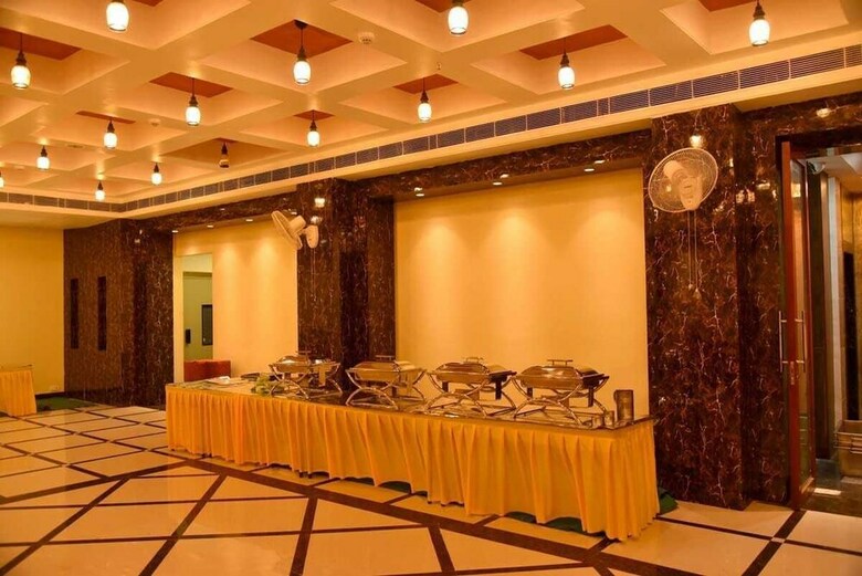 Hotel Mastana Palace