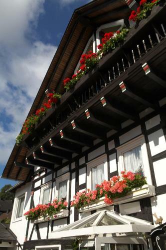 Hostal Hotel-caf� Z�schener Bauernstuben Garni