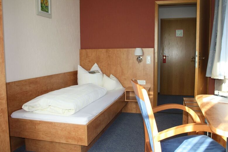 Hostal Gasthof Zur Rose