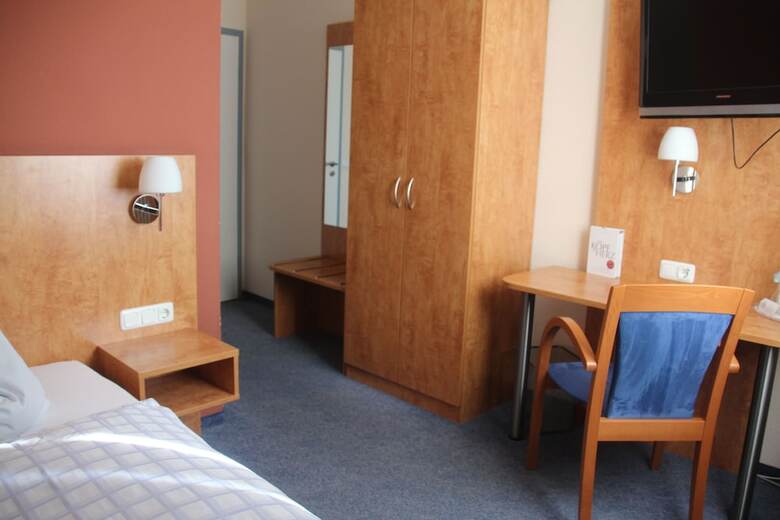 Hostal Gasthof Zur Rose
