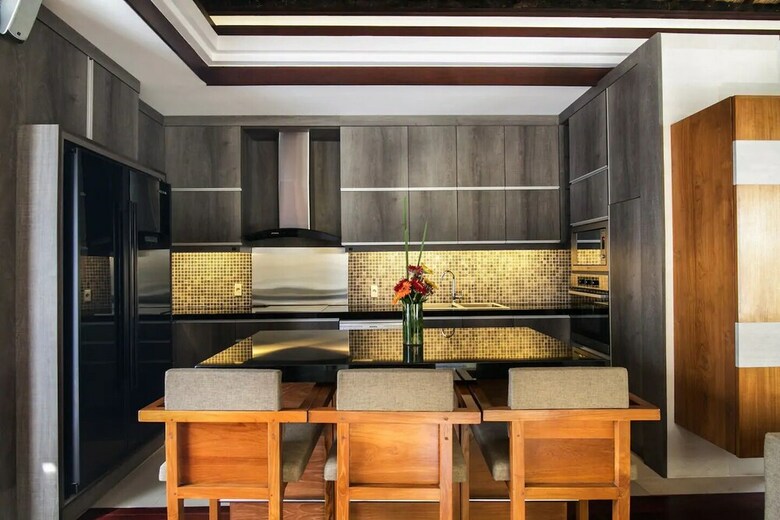 Kedonganan Beach Villas