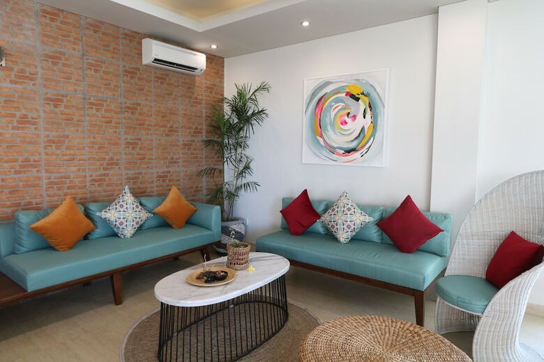 Hotel Royal Orchid Lodge