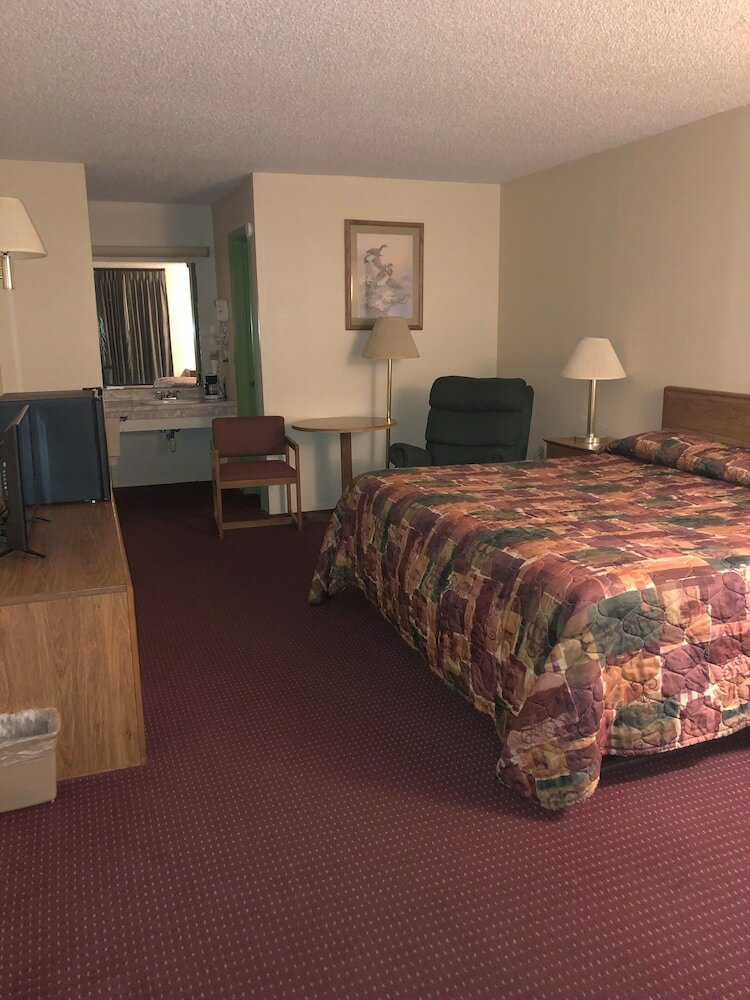 Hotel Limetree Inn & Suites