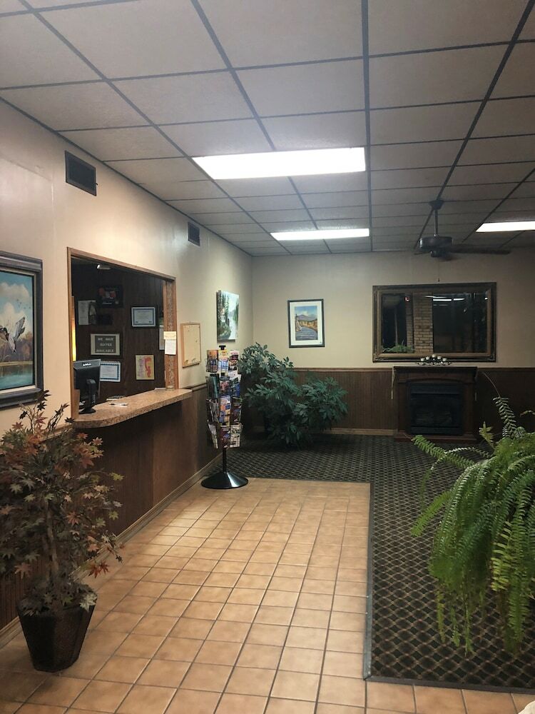 Hotel Limetree Inn & Suites