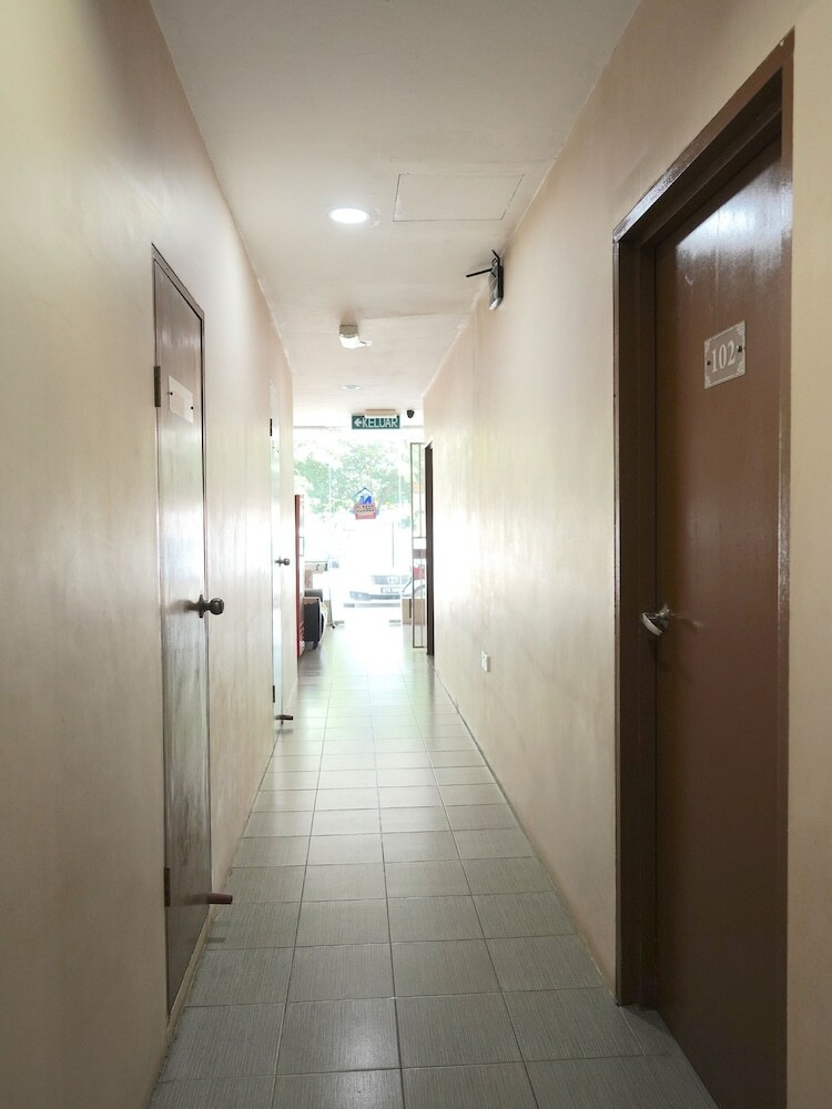 Hotel Oyo 89373 Nobel Homestay