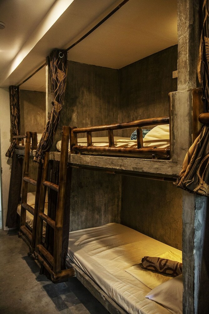 Hostal Sunlit Hostel