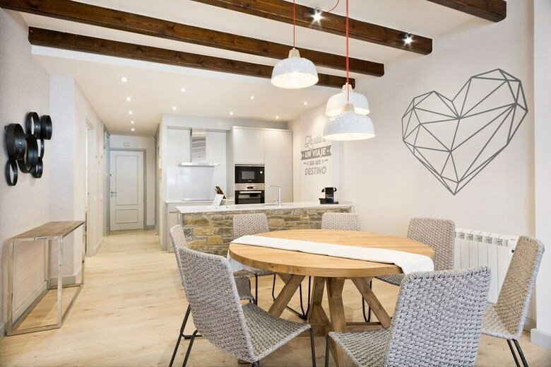 Luderna - Apartamento Con Terraza Bonaigua B1 Joanchiquet