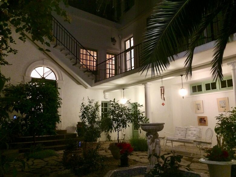 Hotel La Villa Rosa
